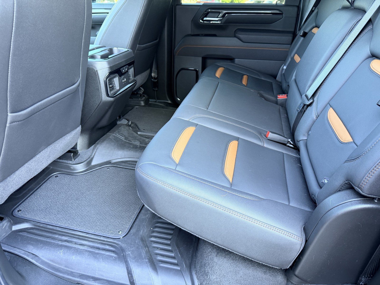 Used 2025 Black GMC AT4 image 20