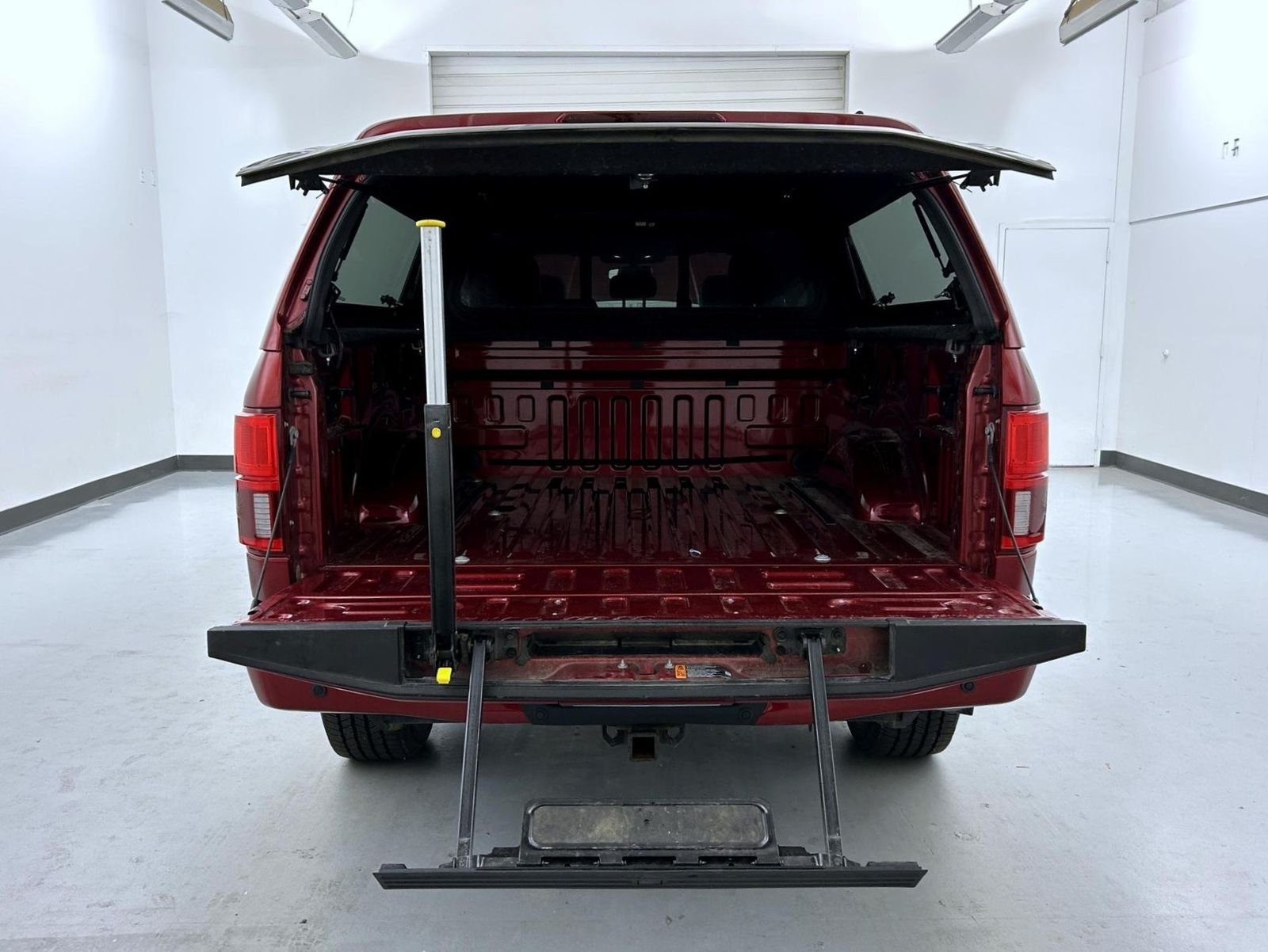 Used 2019 Red Ford Platinum image 23