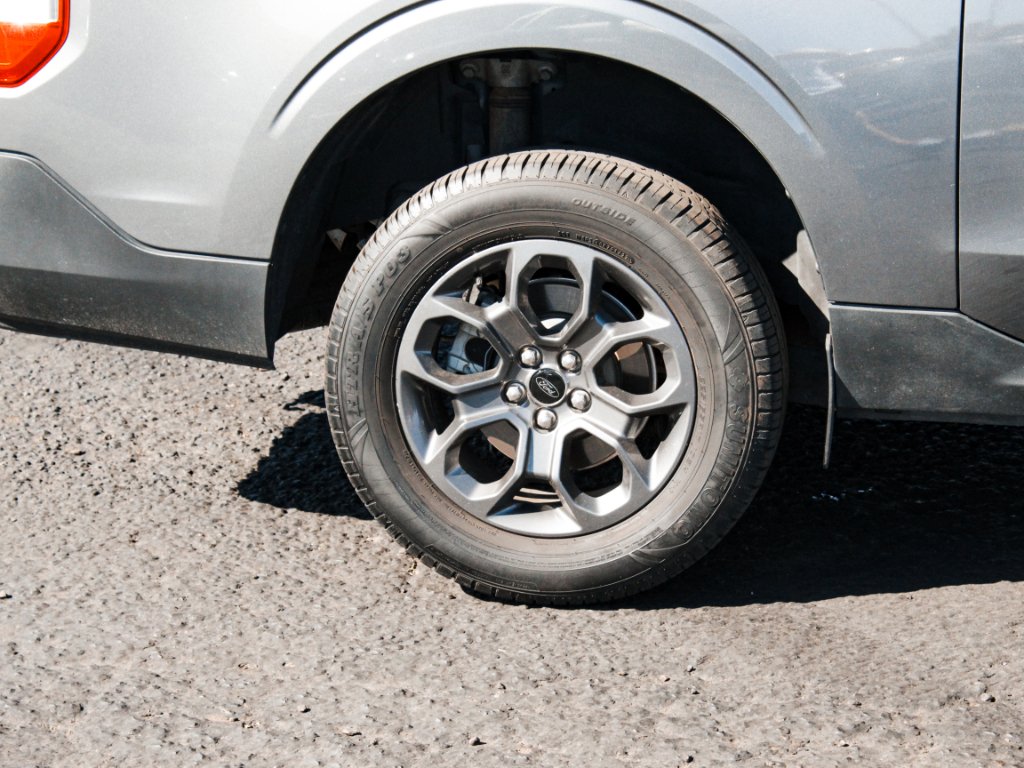 Used 2024 Carbonized Gray Metallic Ford XLT image 4