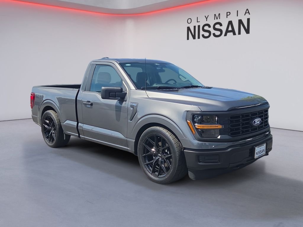 Used 2025 Gray Ford XL image 9