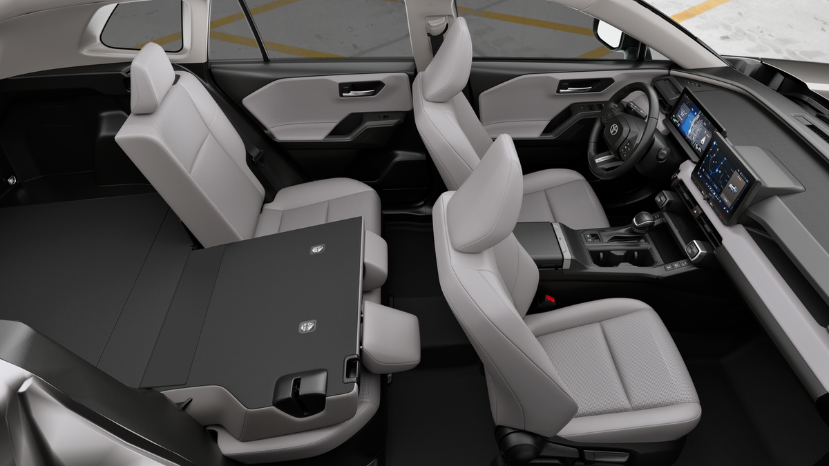 New 2026 Wind Chill Pearl Toyota XLE Premium image 22