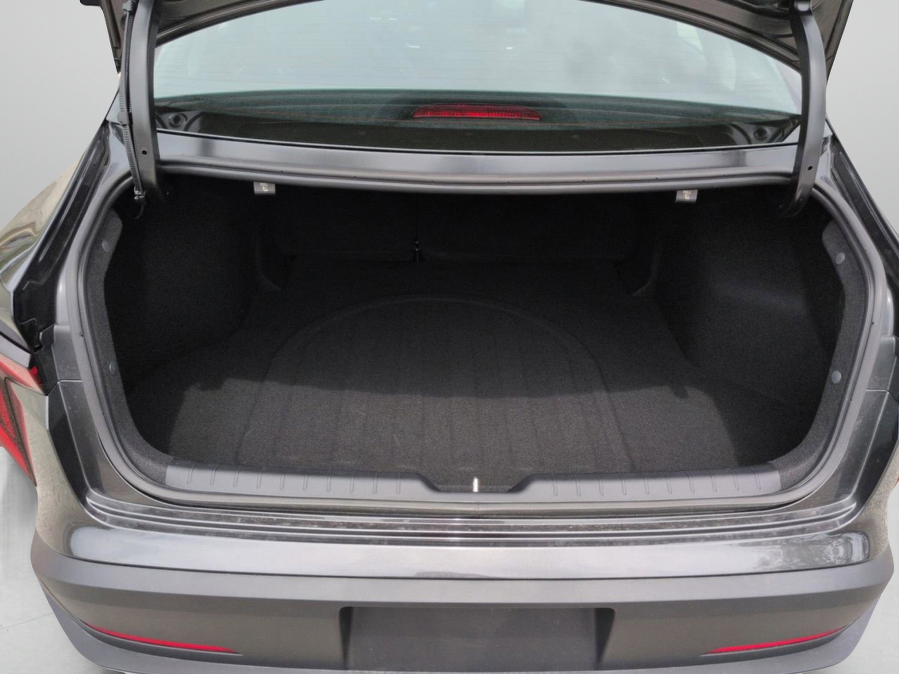 New 2026 Interstellar Gray Kia EX image 11