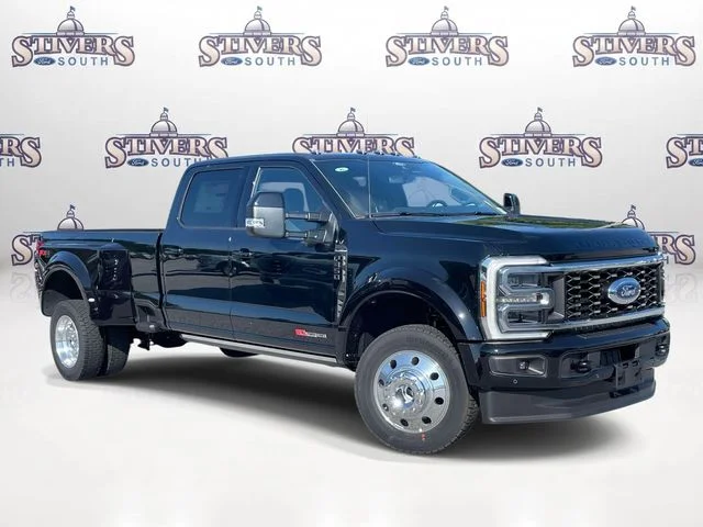 New 2026 Black Ford Platinum image 1