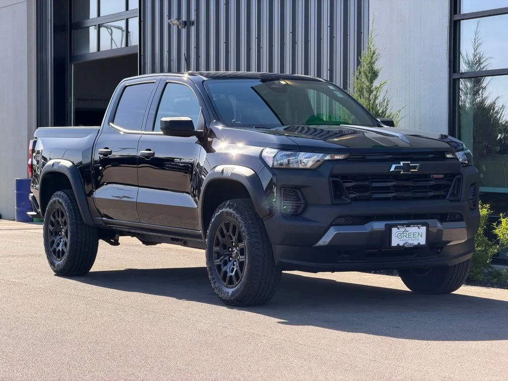 Used 2024 Black Chevrolet Trail Boss image 4