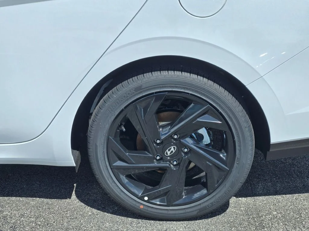New 2026 White Hyundai SEL Sport image 13