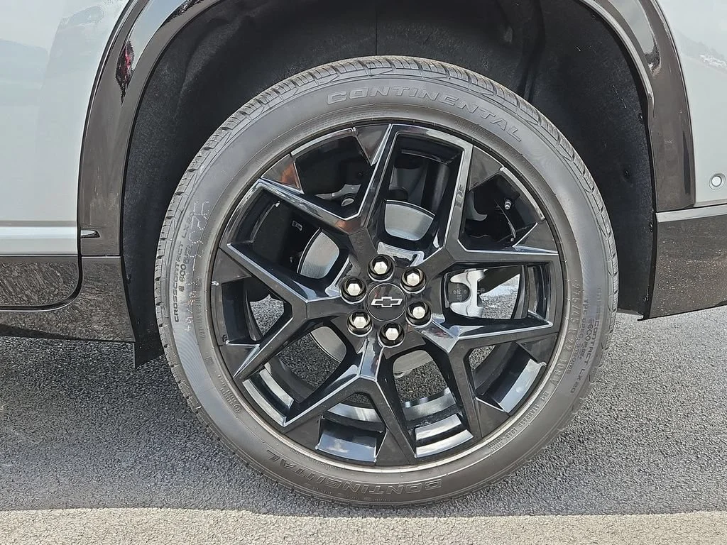 New 2026 Sterling Gray Metallic Chevrolet RS image 25
