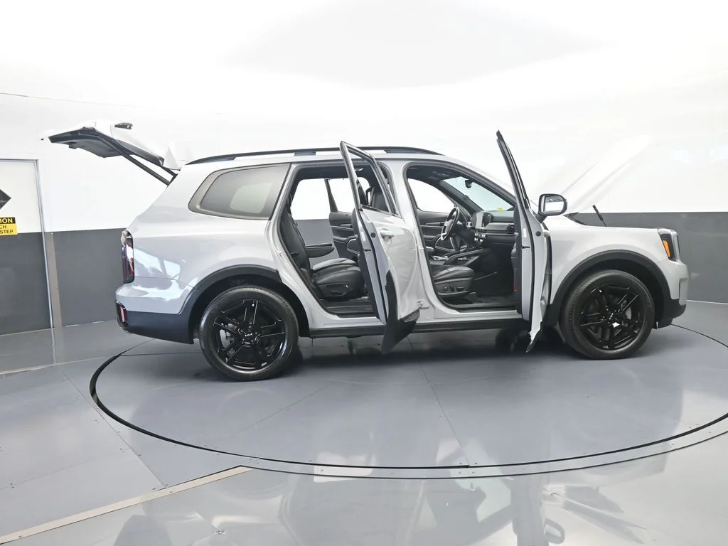 Used 2024 Wolf Gray Kia EX X-Line image 76