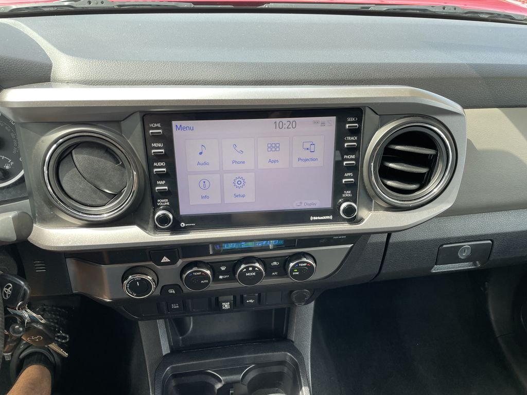 Used 2022 Red Toyota SR5 image 18