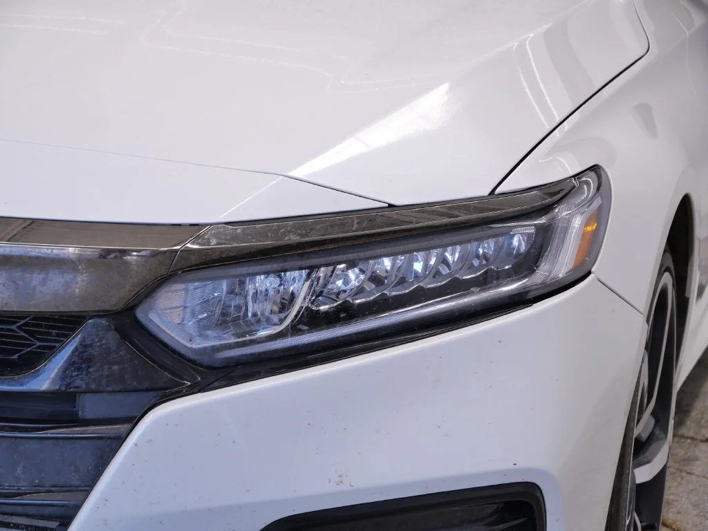 Used 2018 White Honda Sport 2.0T image 11