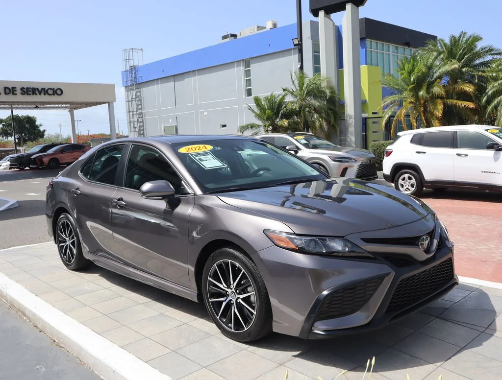 Used 2024 Gray Toyota SE image 3