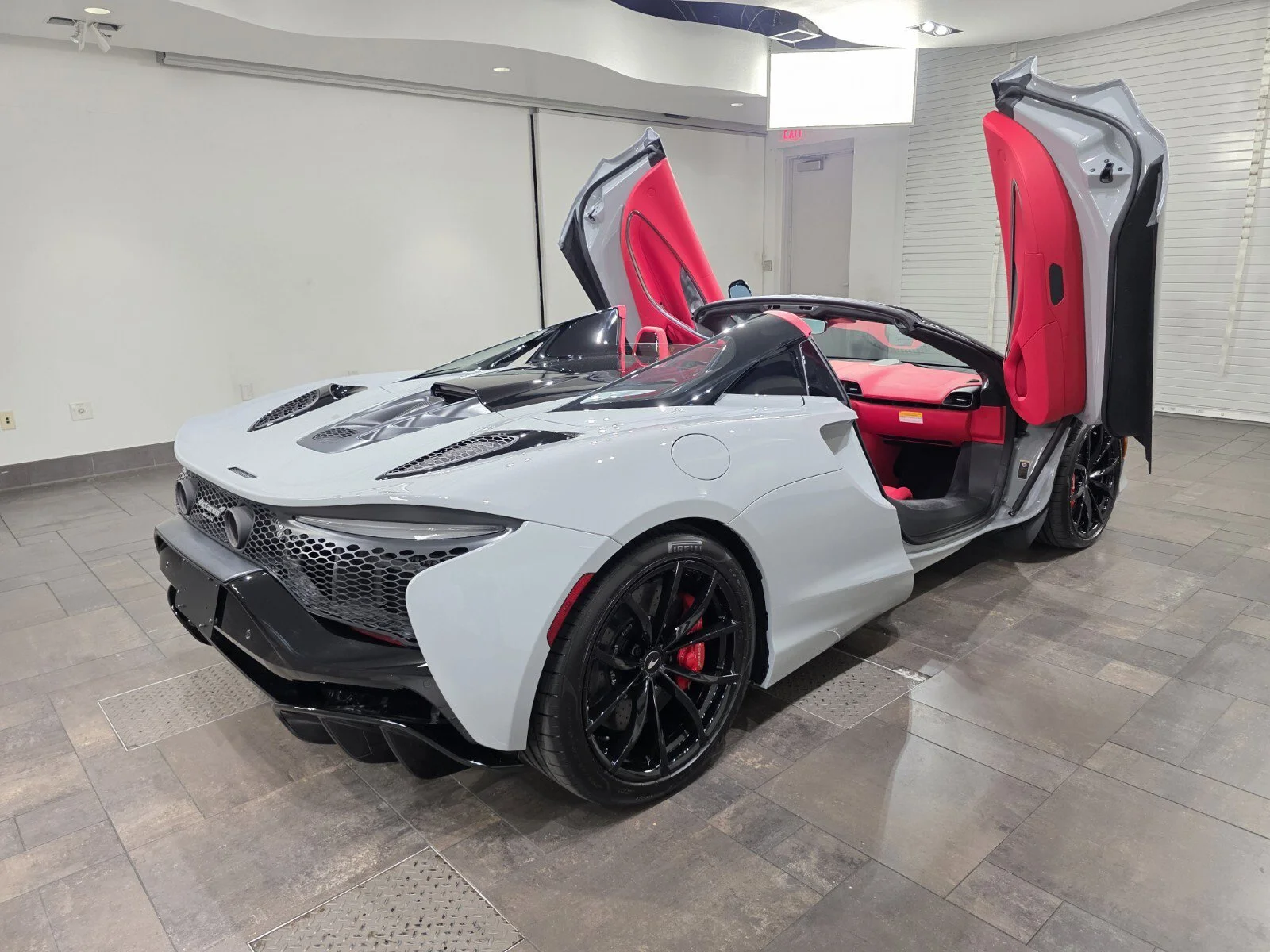 New 2026 MSO Dove Gray McLaren Spider image 28