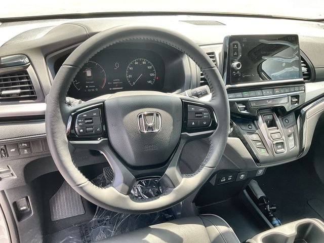 New 2026 Platinum White Pearl Honda Touring image 22