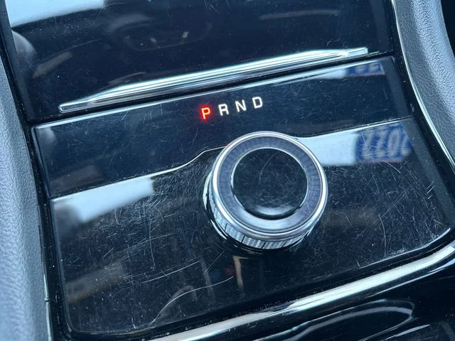 Used 2022 White Jeep Altitude image 20