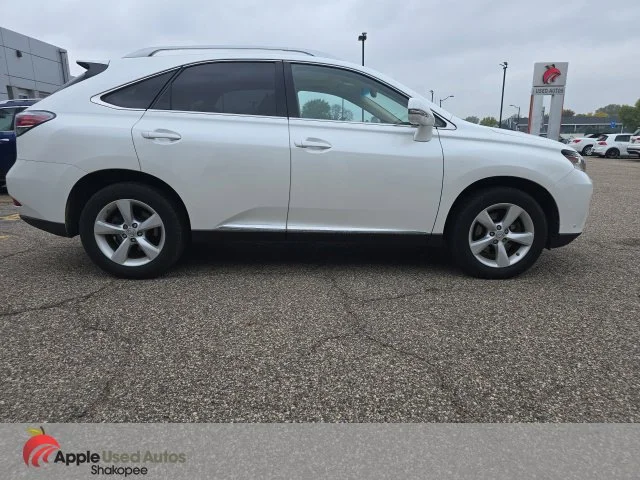 Used 2015  Lexus 350 image 2