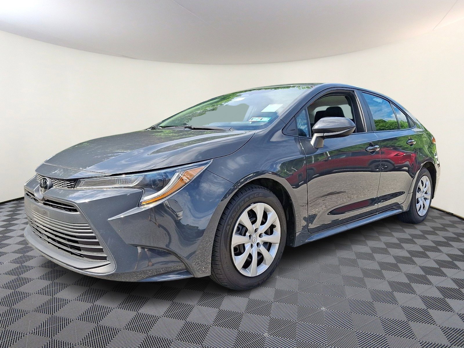 Used 2024 Underground   1L7 Toyota LE image 2