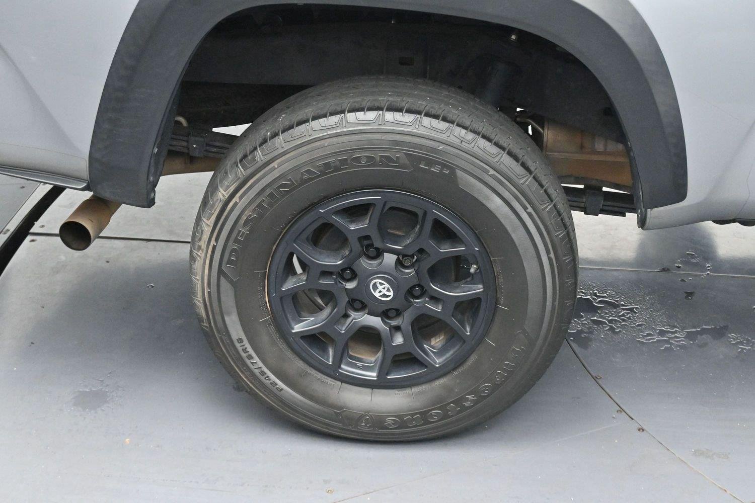 Used 2021 Silver Sky Metallic Toyota SR image 33