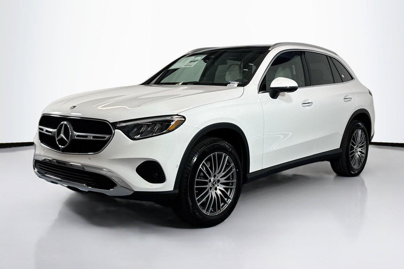 New 2026 Polar White Mercedes-Benz GLC 300 image 1