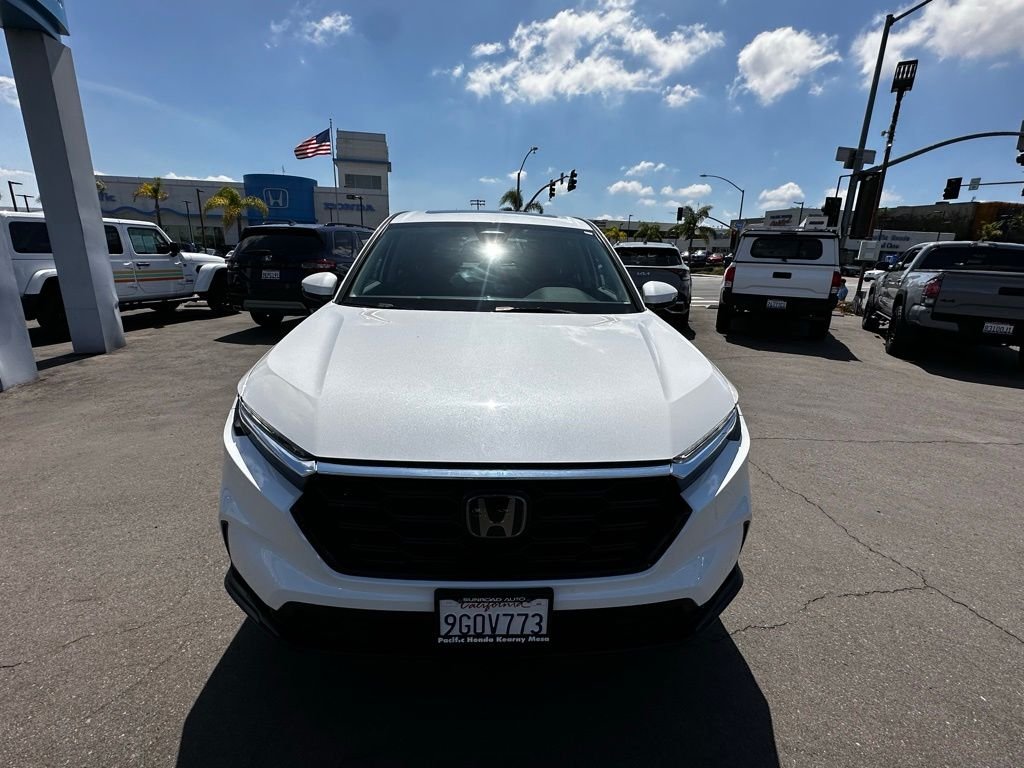 Used 2023 White Honda EX image 3