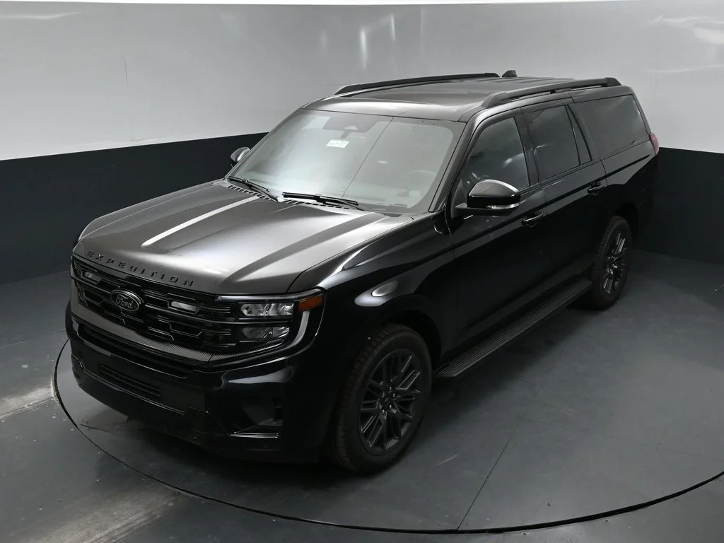 New 2026 Black Ford Platinum image 36
