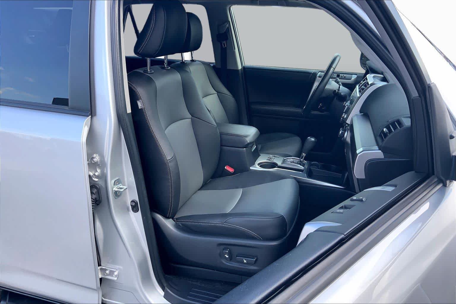 Certified Used 2023 Classic Silver Metallic Toyota SR5 Premium image 9