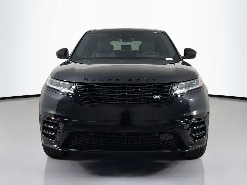 New 2026 Santorini Black Land Rover Belgravia Edition image 2