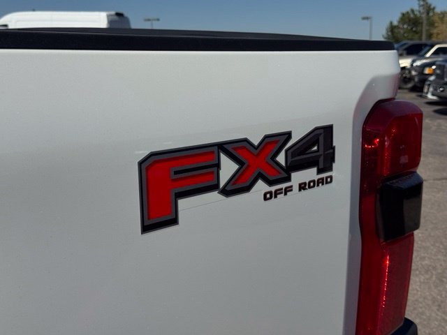 New 2027 Star White Metallic Tri-Coat Ford F-250® Platinum® image 12