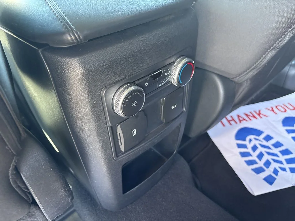 Used 2021 Oxford White Ford XLT image 26