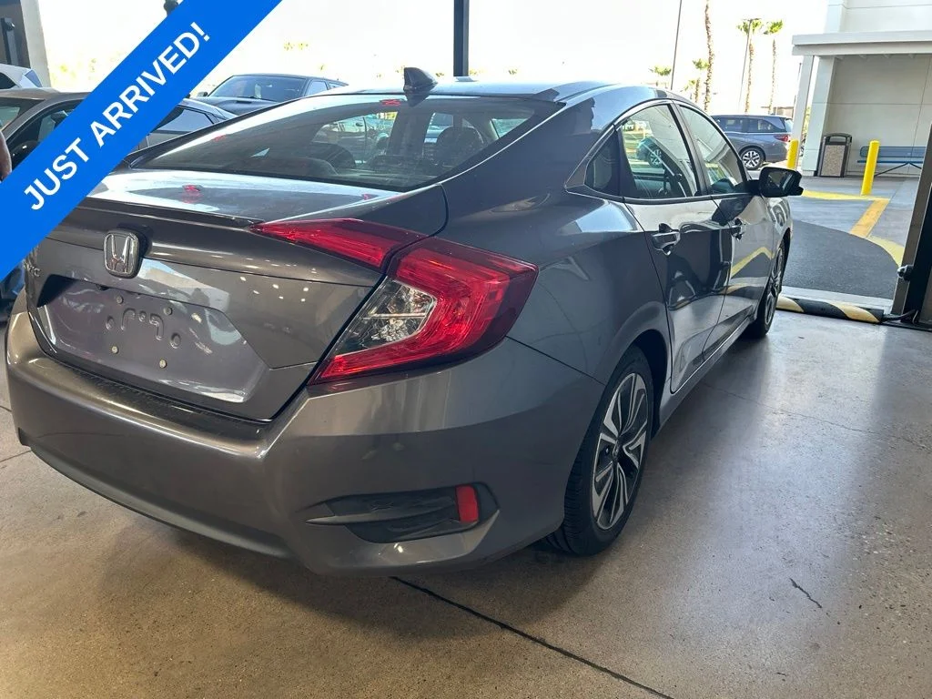 Certified Used 2016 Modern Steel Metallic Honda EX-T image 3