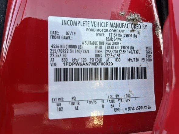 Used 2021 Red Ford Base image 31