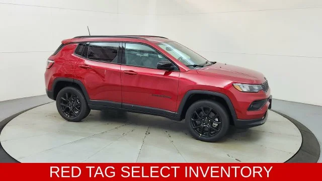 New 2026 Red Hot Pearl-Coat Exterior Paint Jeep Latitude image 13