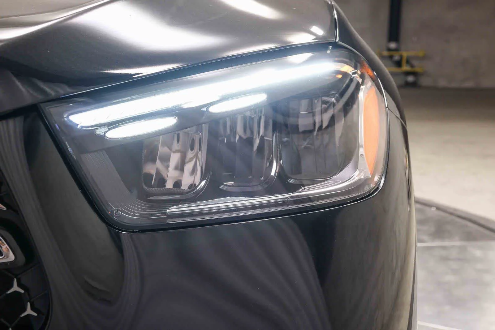 Mercedes-Benz GLE 580 de 2025 de segunda mano certificado, color negro obsidiana metalizado, imagen 11