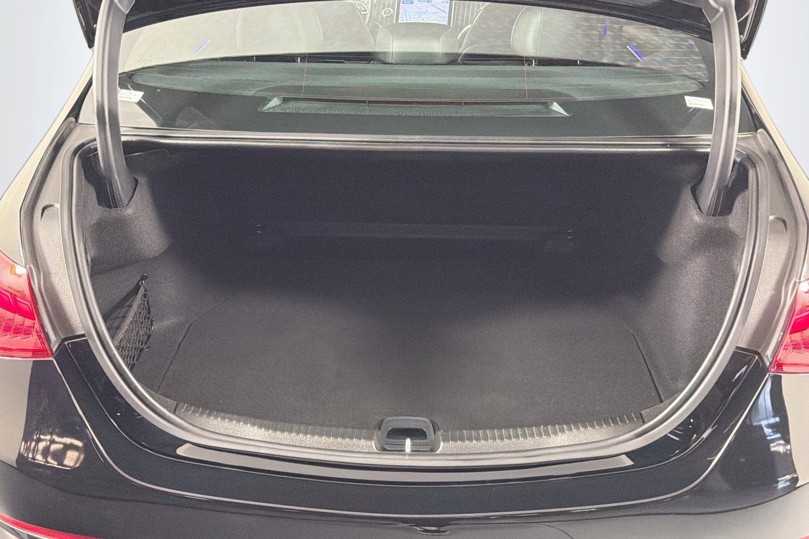 Used 2022 Black Mercedes-Benz C 300 image 23