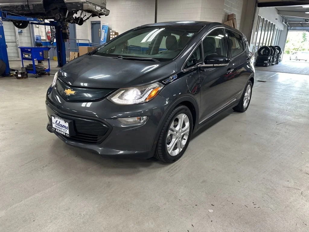 2017 Chevrolet Bolt EV LT Auto's photo