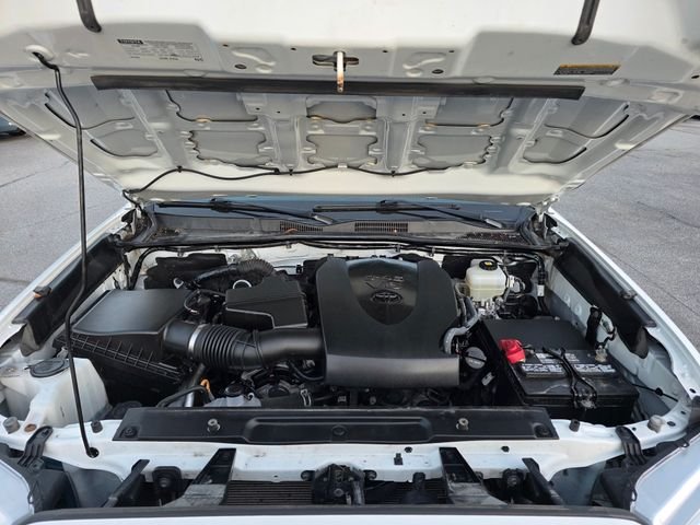 Used 2022 White Toyota TRD Off-Road image 14