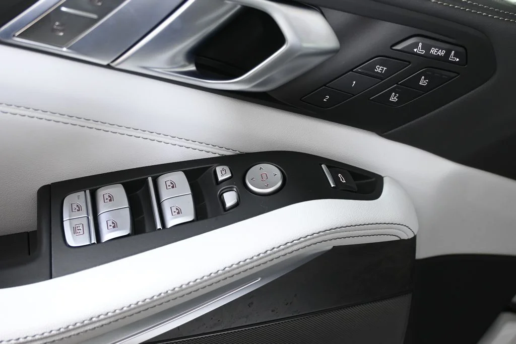 New 2027 White BMW xDrive40i image 30