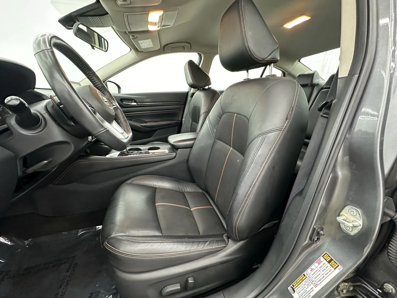 Used 2022 Gun Metallic Nissan 2.5 SR image 15