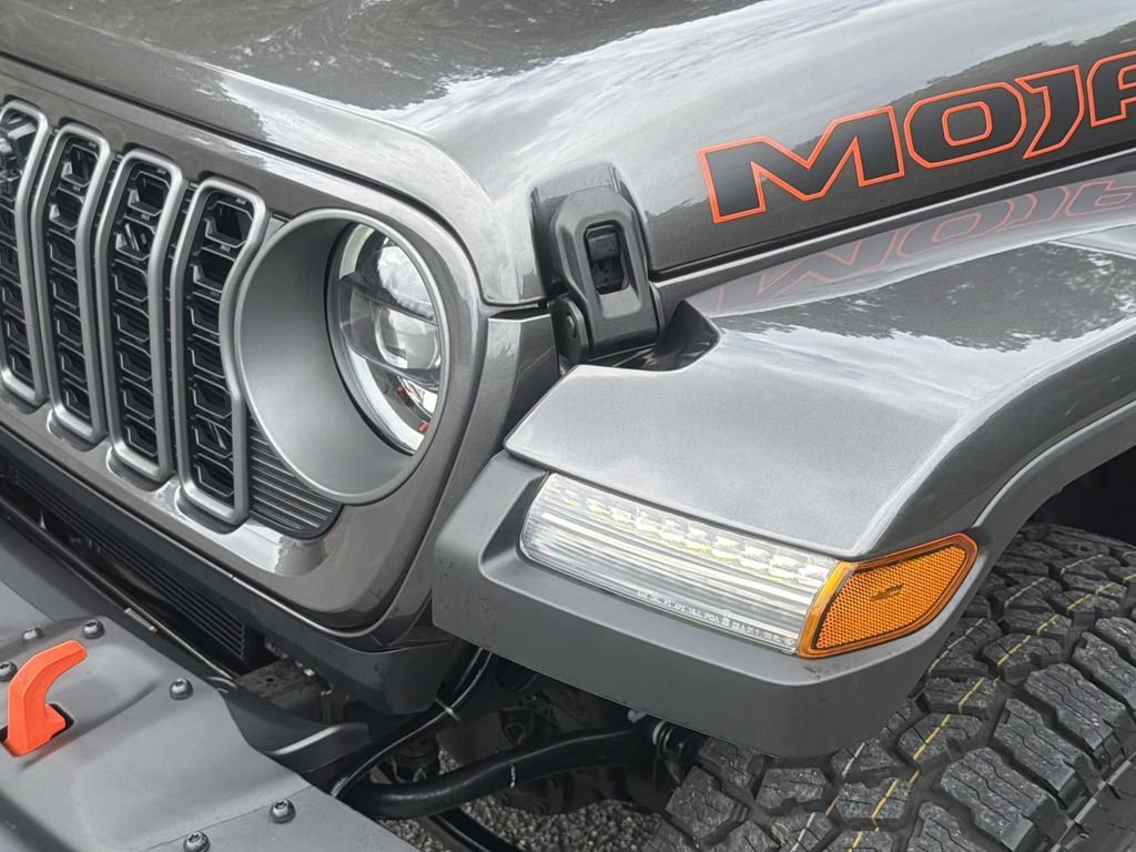 New 2026 Gray Jeep Mojave X image 30