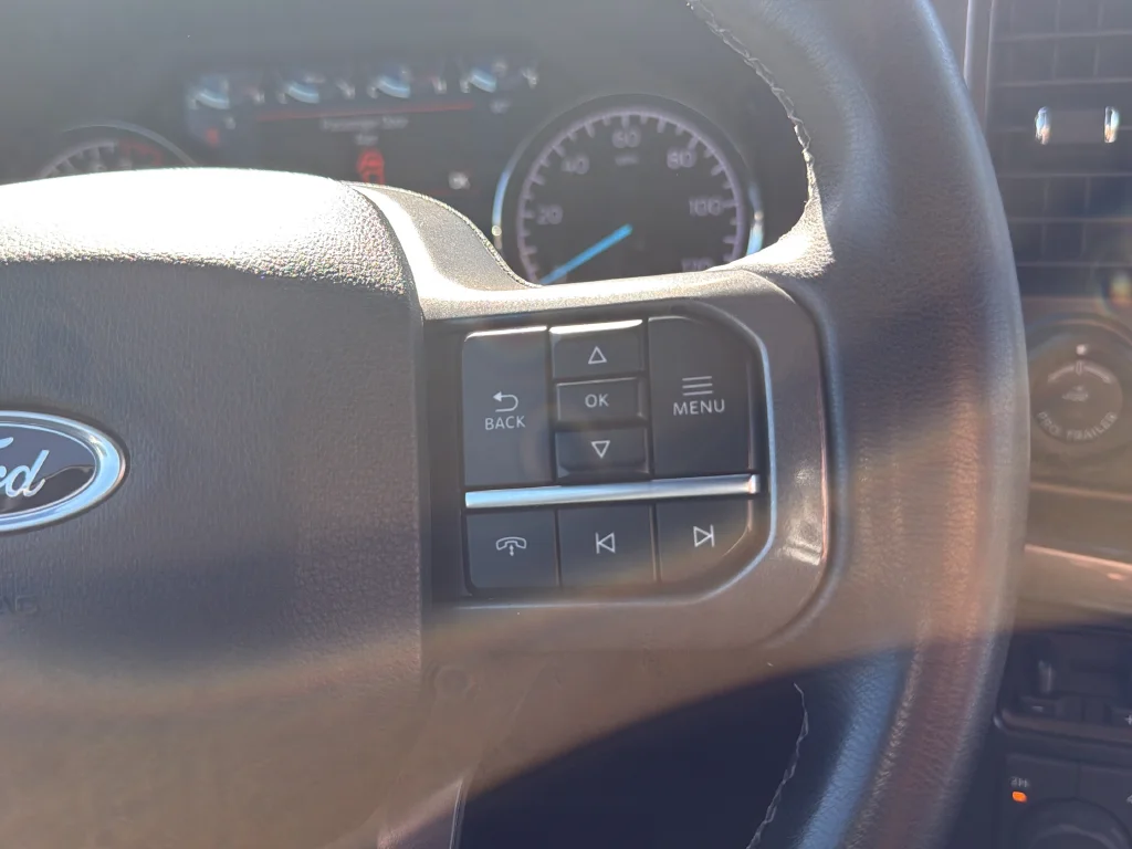 Used 2023 Gray Ford XLT image 33
