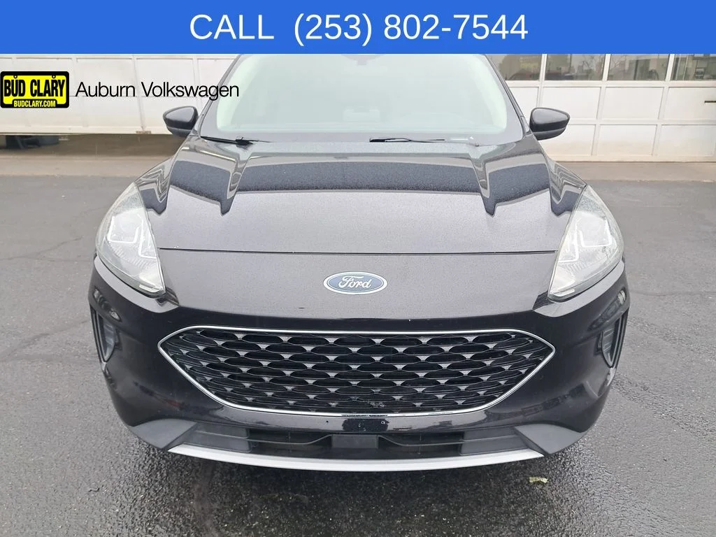 Used 2020 Black Ford SE image 10