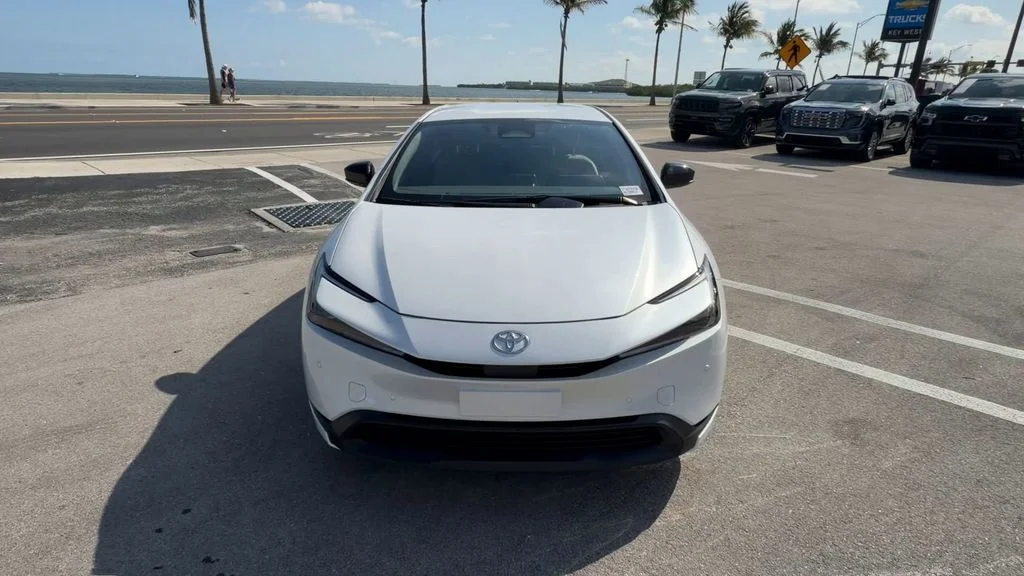 Used 2026 Beige Toyota LE image 3