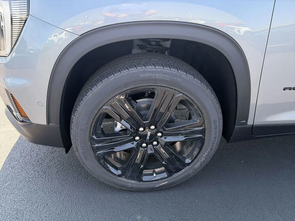 New 2026 Sterling Metallic GMC Elevation image 16