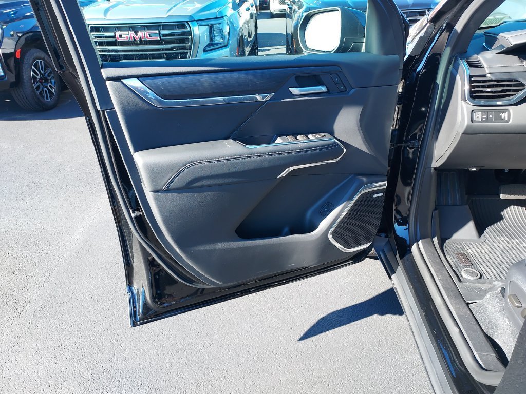 New 2027 Ebony Twilight Metallic GMC Elevation image 12