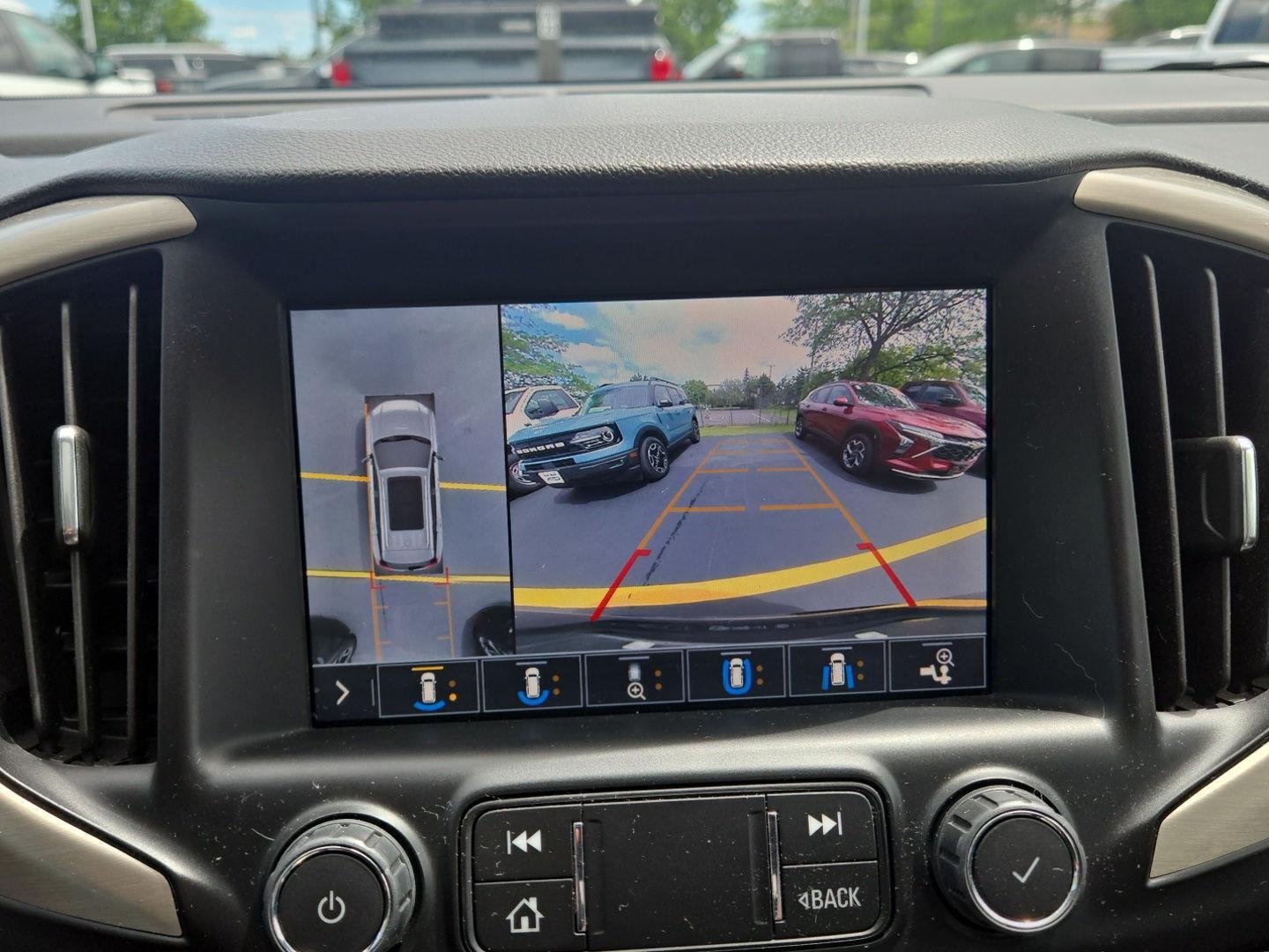 Used 2020 Bk Gmc  image 6