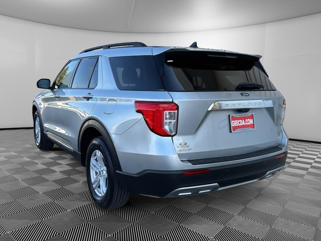 Used 2024 Iconic Silver Metallic Ford XLT image 6