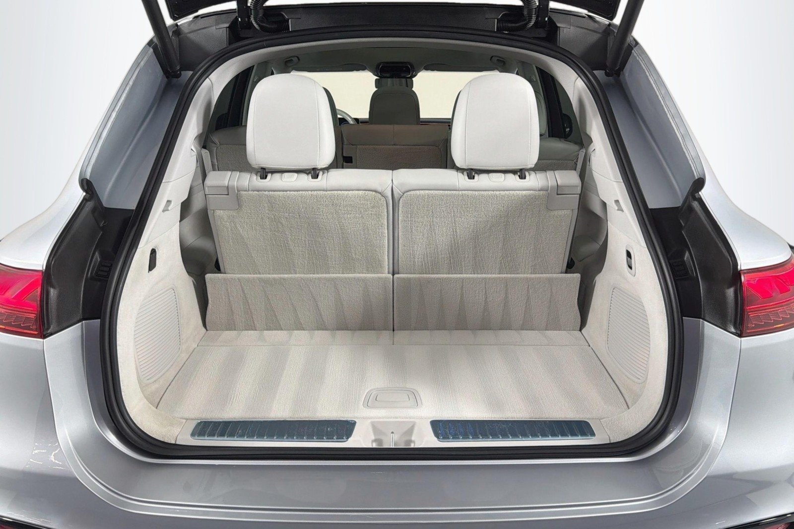 Certified Used 2023 Cirrus Silver Metallic Mercedes-Benz 450 image 26