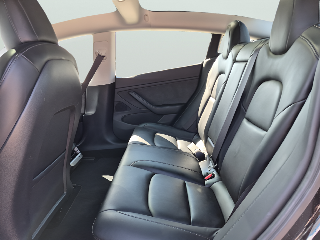 Used 2021 Black Tesla Long Range image 29