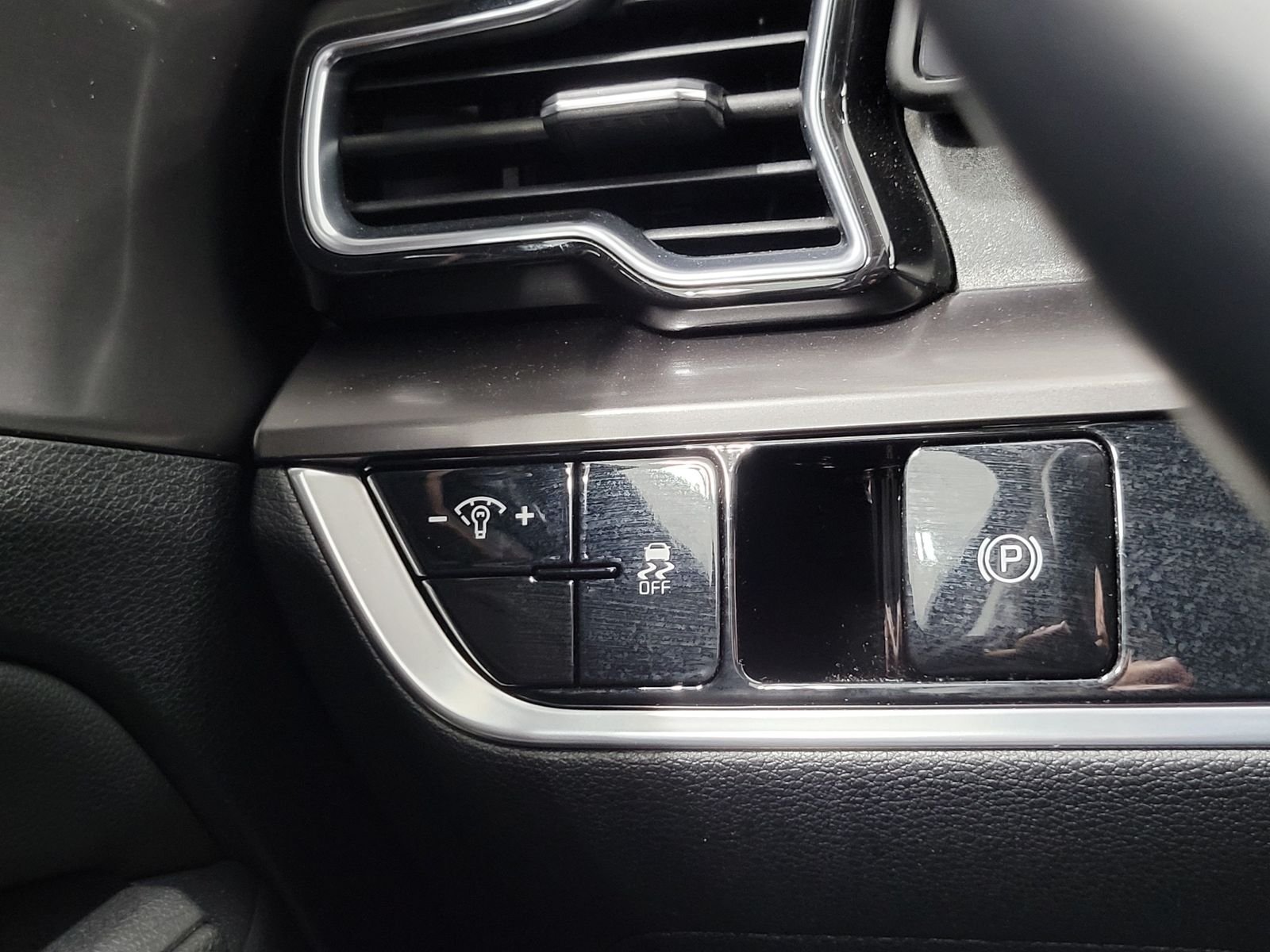 Certified Used 2024 Gray Kia EX image 14