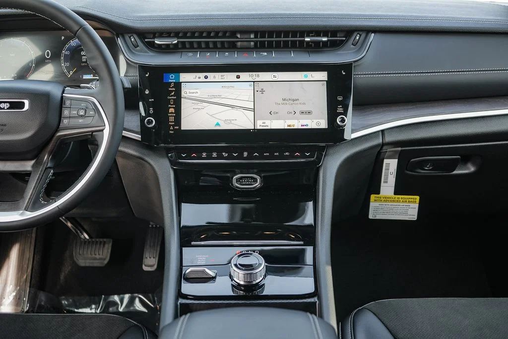 New 2026 Black Jeep Altitude image 14
