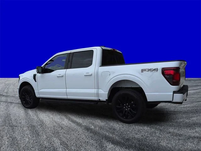 New 2026 Oxford White Ford XLT image 6