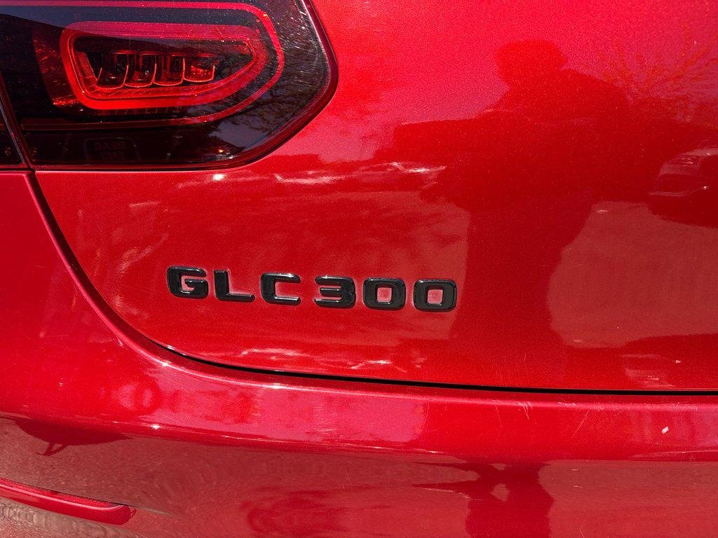 Used 2020 Hyacinth Red Mercedes-Benz 4MATIC® image 20